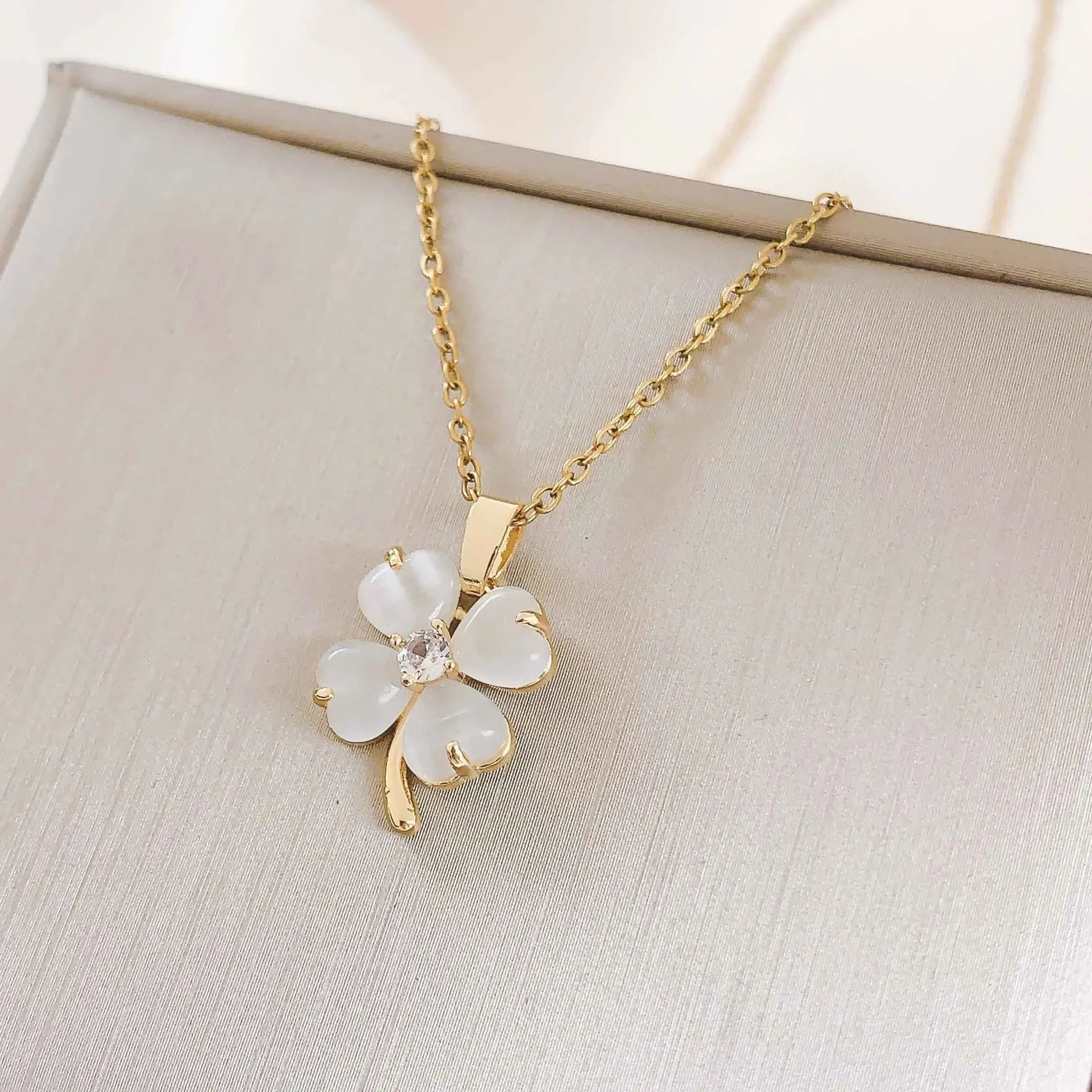 Collana Quadrifoglio Colorato | CONFEZIONE REGALO INCLUSA!